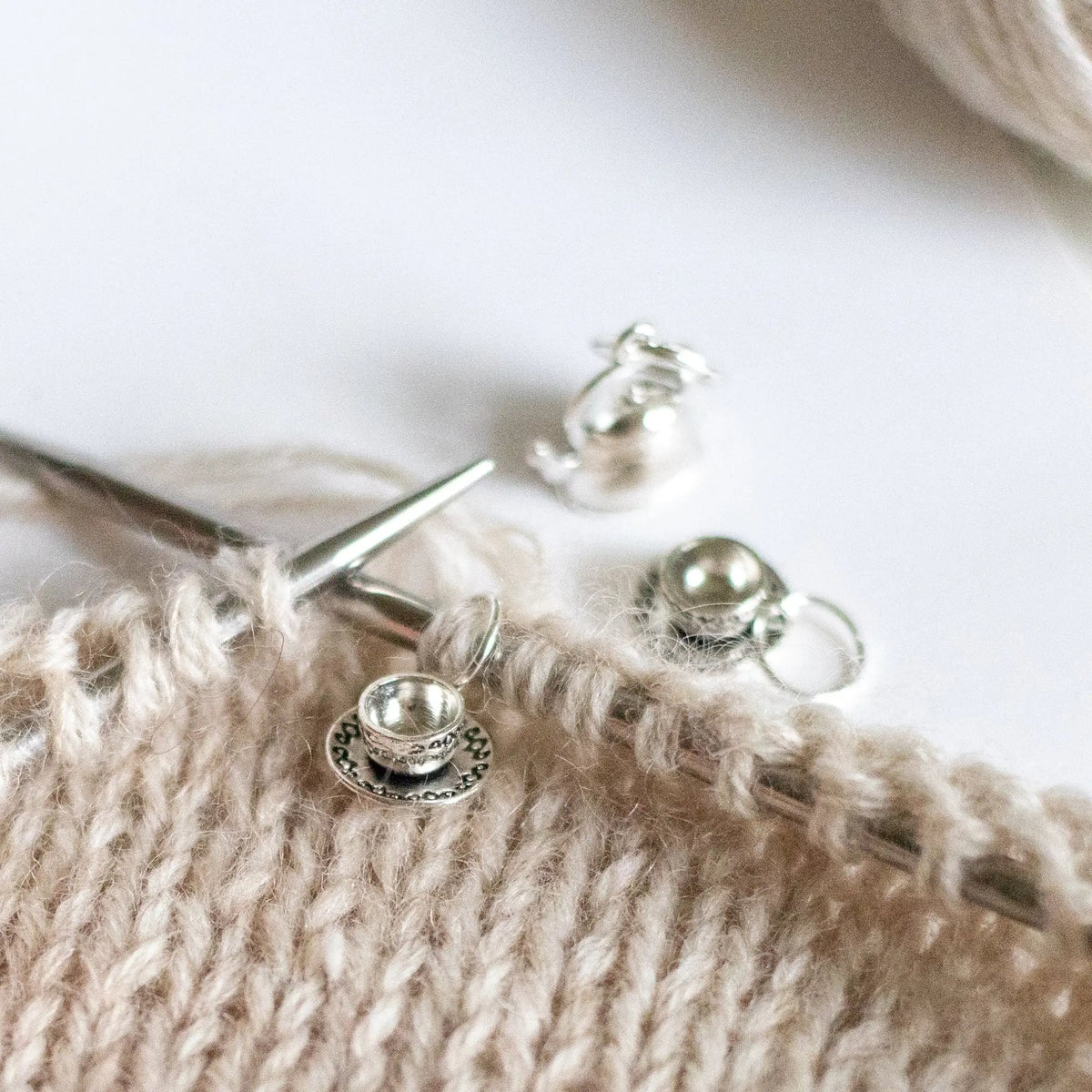 Knits by Cindy Ekman Tea for two stitchmarkerset
