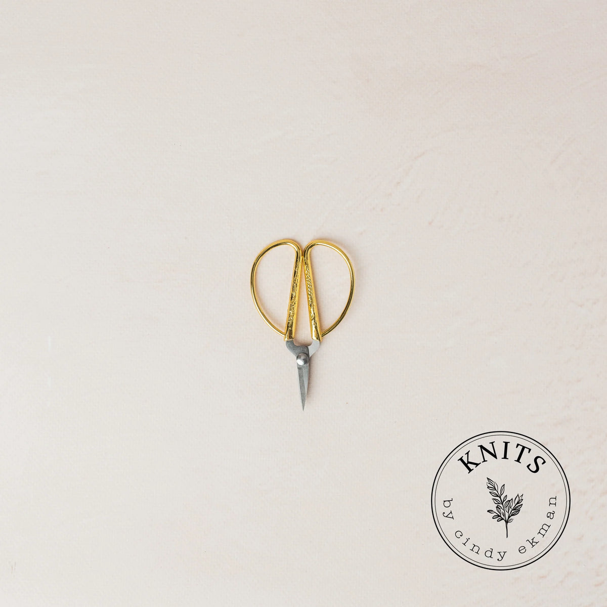 Knits by CE Scissors golden