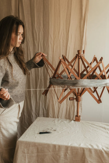 Knits by CE Yarn Swift Garenwinder