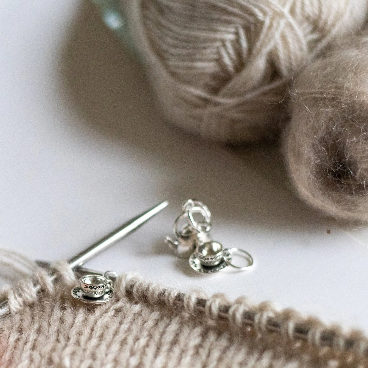 Knits by Cindy Ekman Tea for two stitchmarkerset