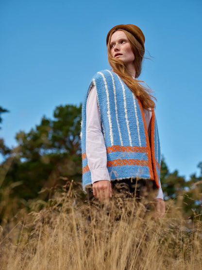 Laine Publishing, The Art of the Sea: 23 Knitwear Designs inspired by the sea