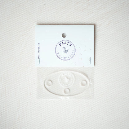 Knits by Cindy Ekman - Yarn guide plate
